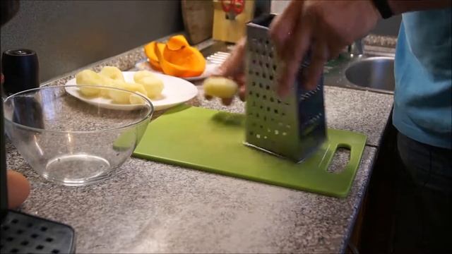 Картофельные ньокки с тыквой под соусом болоньезе смотреть онлайн