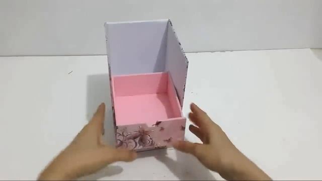 DIY Makeup Storage and Organization смотреть онлайн