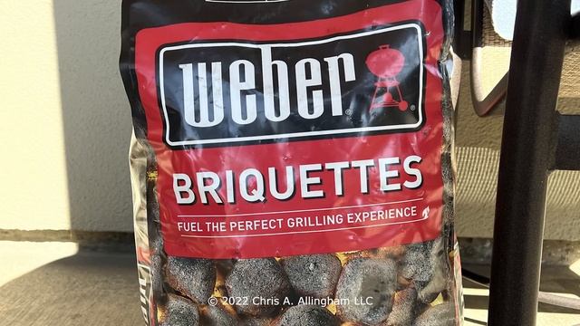Split Log Smoke Wood In The Weber Smoker - Chris Allingham - The Virtual Weber Bullet смотреть онлайн