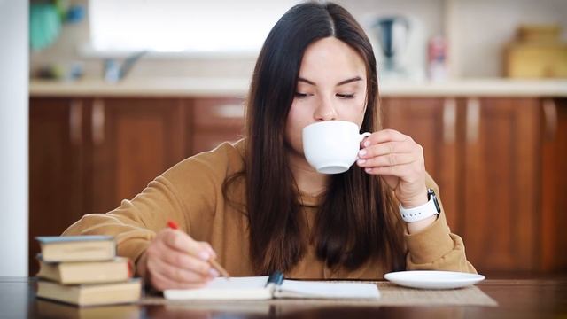 10 Правил Остроты Ума (Как Стать Умнее и Прокачать Мозг) смотреть онлайн