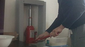 пресс для изготовления технопланктона!