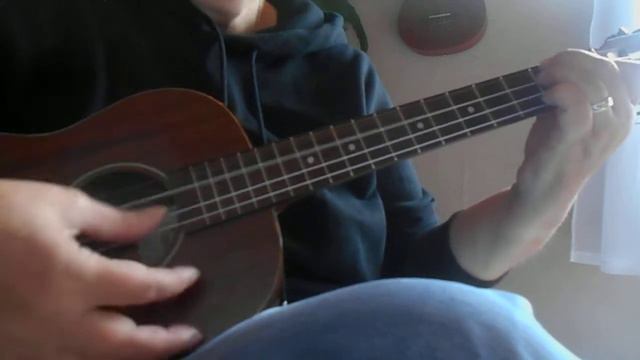 Let It Be - Baritone Ukulele смотреть онлайн