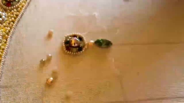 Видео процесс как я вышиваю серьги в технике сажение по бели! смотреть онлайн