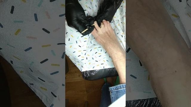 педикюр через месяц - процесс с кутикулой и сухие ломкие ногти с кожей / pedicure in a month women смотреть онлайн