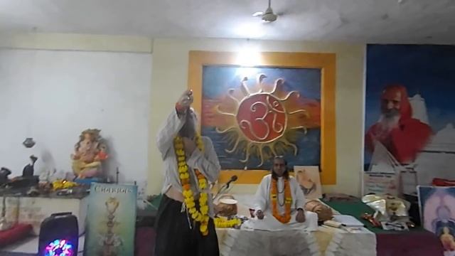 Посвящение в тантра йога. Подрезание языка. Новое имя у Доктор Перч смотреть онлайн