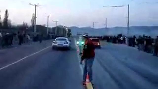 GTR 35 vs ВАЗ 2108 Дракон смотреть онлайн