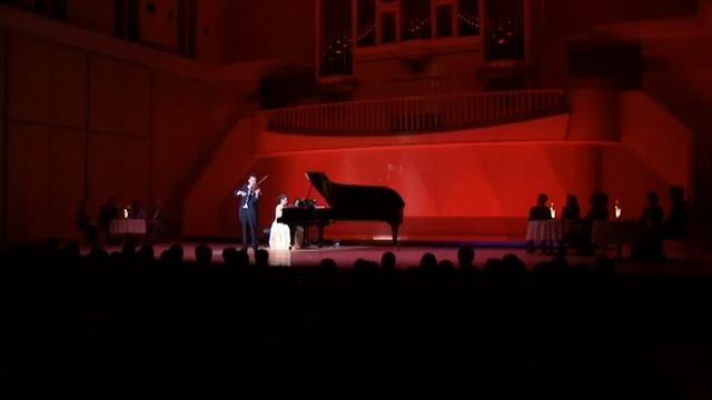 The Flight of the Bumblebee - N.Rimsky-Korsakov (Simon Young Kim) смотреть онлайн