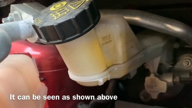 Ford B-Max Brake Fluid Reservoir Location смотреть онлайн