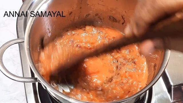 சப்பாத்தி பூரிக்கு ஏற்ற கிரேவி | Chapathi Side Dish Recipe | Potato Capsicum Gravy смотреть онлайн