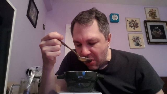 АСМР ИТИНГ. КУШАЮ ГОРОХОВЫЙ СУПЧИК С КУРИНЫМИ ЛАПКАМИ. ASMR