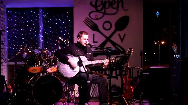 Владимир Высоцкий - Охота на волков ( Валерий Власенко кавер ) " Open Kitchen" Полтава 25,01,2019 смотреть онлайн