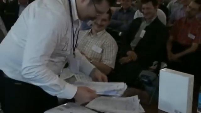 Розыгрыш iPad 3 в Хабаровске на конференции "ВОКРУГ ЦОД" смотреть онлайн