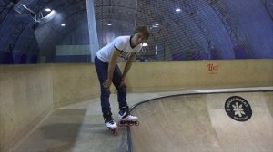 Скейтпарк — как заехать и съехать в рампе? | Школа роликов RollerLine Роллерлайн в Москве