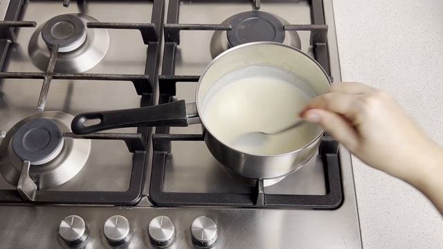 КАК ПРИГОТОВИТЬ МАННУЮ КАШУ НА МОЛОКЕ И ВОДЕ? Густая, быстрая, на завтрак, без комочков смотреть онлайн