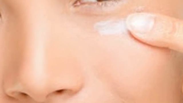 Просто НАНЕСИТЕ Его вокруг Глаз и От МОРЩИН Не Останется и СЛЕДА! Масло Из Аптеки! за КОПЕЙКИ! смотреть онлайн