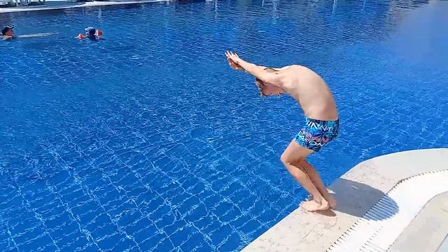 как правильно нырять :))) смотреть онлайн
