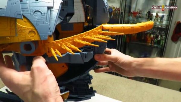 Transformers Haslab UNICRON Configuration to Planet Mode