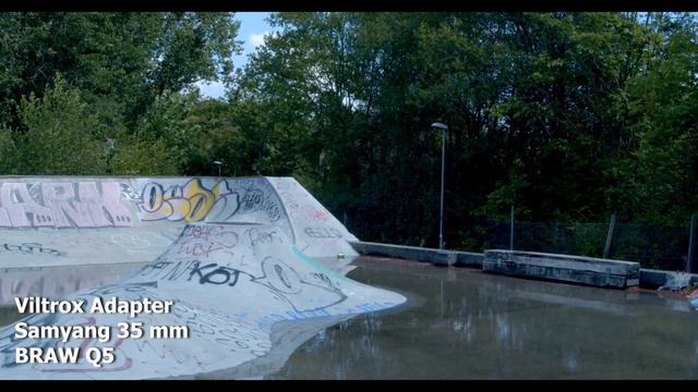 BlackMagic Pocket Cinema Camera 4K Test Cheap adapter vs Viltrox (focal reducer test) смотреть онлайн
