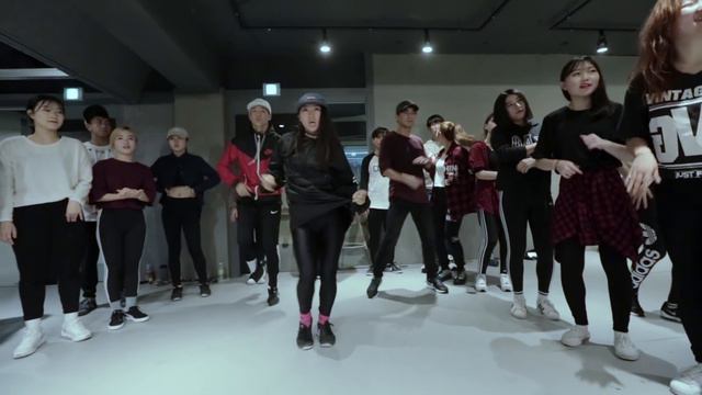 Janet Jackson - BURN IT UP! (Ft. Missy Elliott) / May J Lee Choreography смотреть онлайн