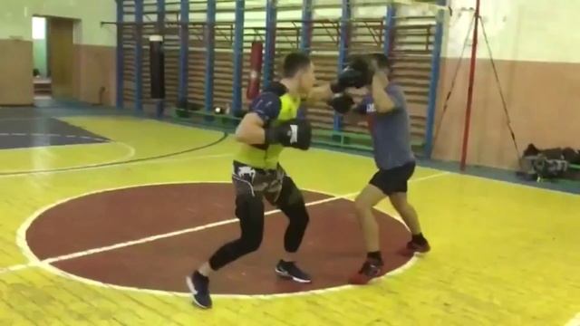 тренеровка Даниила Грицай и бои смотреть онлайн