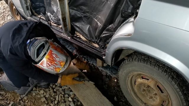 Замена и покраска порогов ваз 2107.Replacing And Painting The Thresholds Of The VAZ 2107