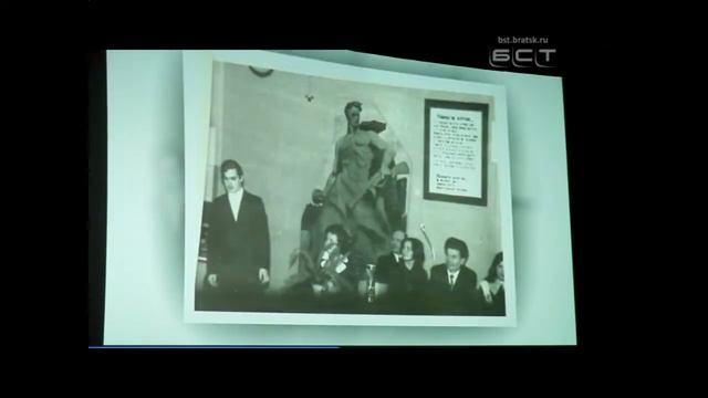 Когда нет самой виновницы, а торжество всё равно состоялось Школе №23 55 лет! смотреть онлайн