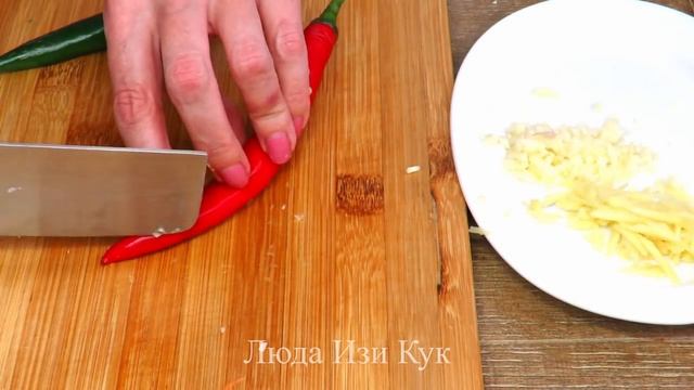 ЛАПША ФУНЧОЗА по-корейски с капустой и овощами Сытный обед за 15 минут Корейская Кухня Люда Изи Кук смотреть онлайн