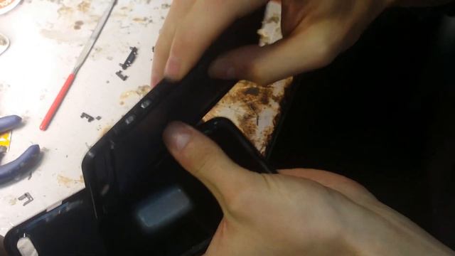 Поддельный iphone. Да и такое бывает! смотреть онлайн