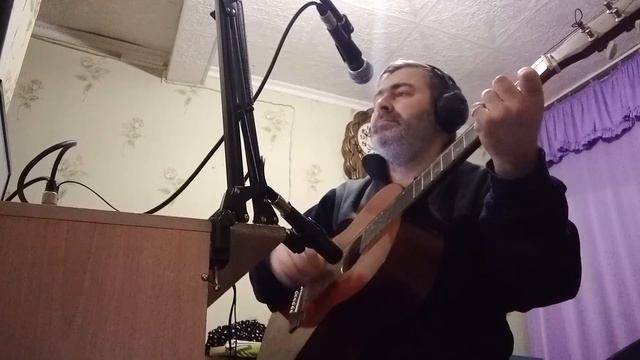 ГОРОД, КОТОРОГО НЕТ.Игорь Корнелюк – атвор музыки, а автор текста – Регина Лисиц.Кавер - под гитару смотреть онлайн