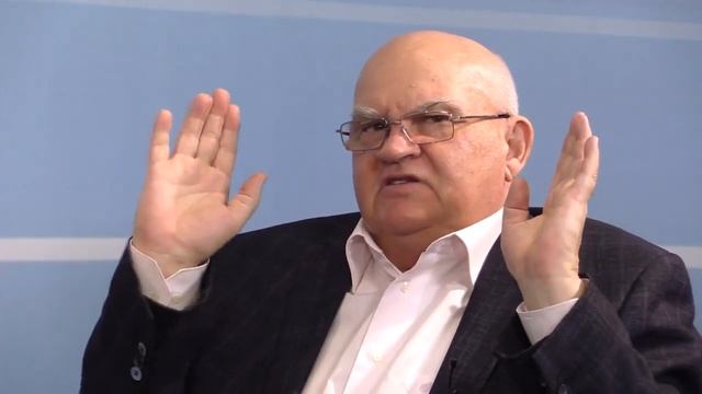 Выпуск 10. «Наши литераторы вышли из гоголевской шинели, а политики – из сталинской»