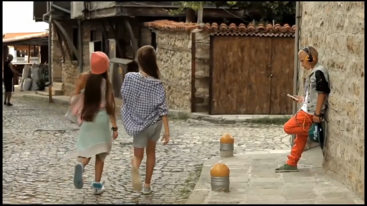 Детишки зажигают под клубняк смотреть онлайн