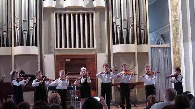 Юные скрипачи :) в органном зале. Young violinists in the Organ Hall. смотреть онлайн