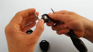 Замена батарейки ключа на Toyota 2006-2012