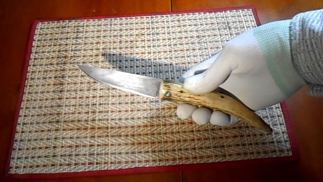 Проще не придумаешь, нож из рога лося ещё и складной. смотреть онлайн