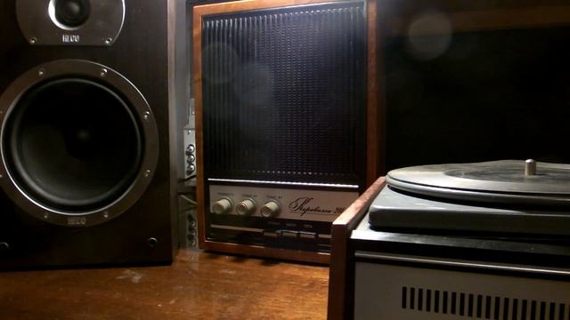 Настенный электрофон "Каравелла-201а",подключаем внешний источник сигнала и внешнюю акустику(HECO) смотреть онлайн