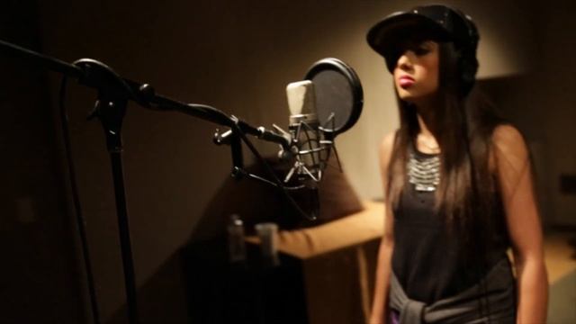 Latifa Tee смотреть онлайн