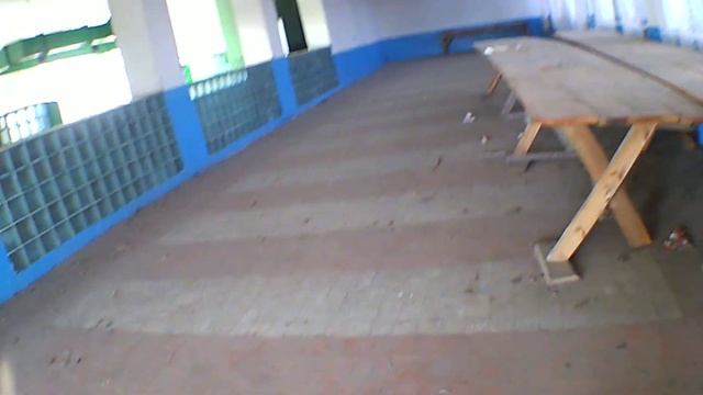 Выломали дверь, нашли пристанище бомжей. Заброшенная столовая смотреть онлайн