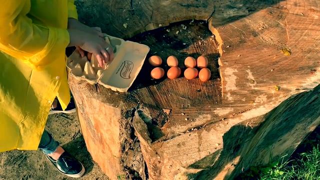 Яйца против КУВАЛДЫ!!!! СМОТРЕТЬ ВСЕМ!!!!