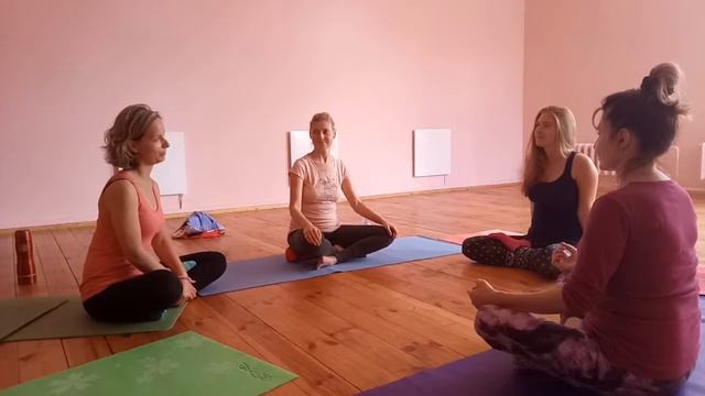 Йога-weekend в Подмосковье 15-17 сентября. Yogarelaxtour. смотреть онлайн