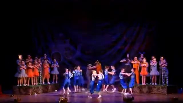 Мюзикл в ДК "Октябрь" смотреть онлайн