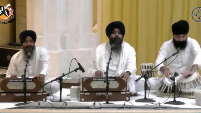 Mere Meet Gurdev Moko Ram Naam Pargaas By Bhai Satvinder Singh Bhai Harwinder Singh ( Delhi Wale ) смотреть онлайн