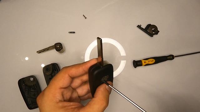 CHIAVE ROTTA TASTI CONSUMATI?? SOSTITUZIONE COVER/GUSCIO CHIAVE A TRE TASTI FIAT/ALFA ROMEO/LANCIA смотреть онлайн