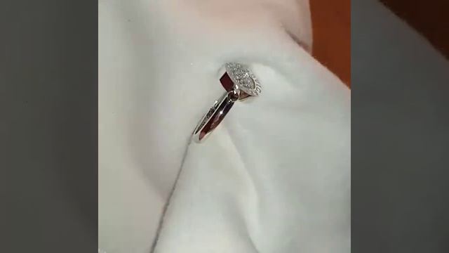 Реплика кольца Bulgari-mini (белое золото, бриллианты белые,черные) смотреть онлайн