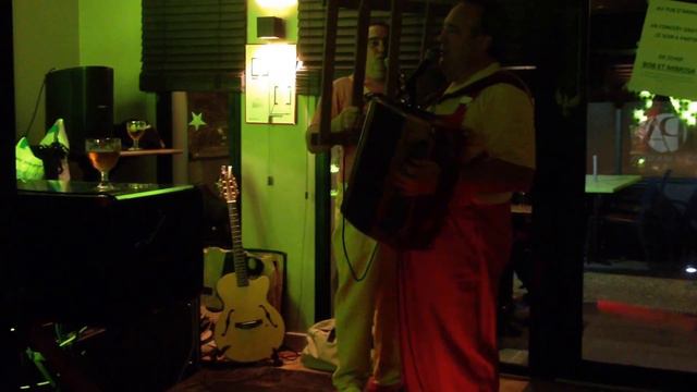 dans les prisons de nantes par BOB et Mimosa смотреть онлайн