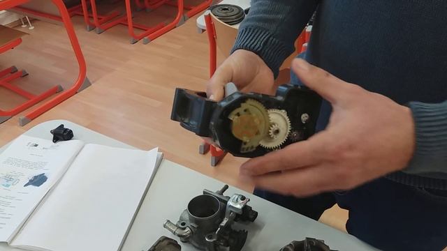 Alapjárat szabályzási lehetőségei (alapjárat hibái) смотреть онлайн