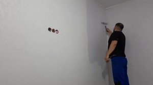 Крашу обои под покраску