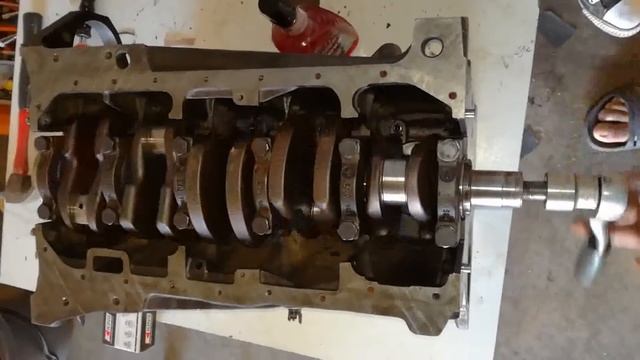 Audi 100 2.3e / 500se engine rebuild | Crank installed смотреть онлайн