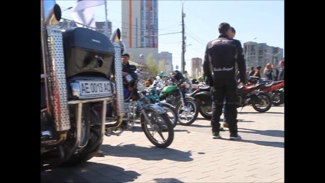 Байкеры в Днепре: открытие сезона-2019 смотреть онлайн