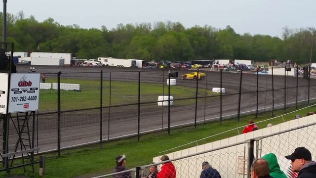 Buffalo river trophy class.....first run In the car 5 15 16 смотреть онлайн