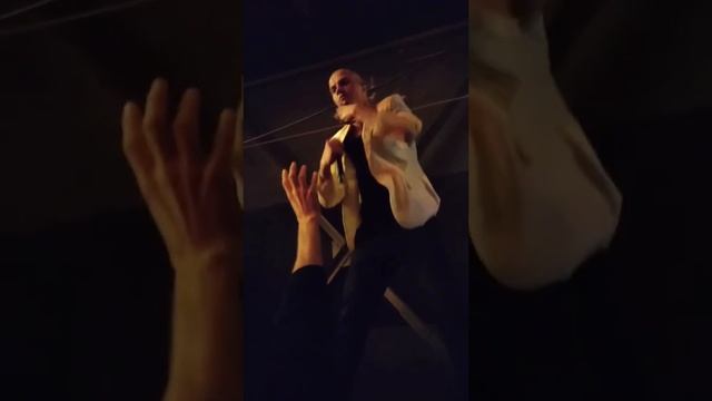 Shortparis перформанс Николая Комягина с фотоаппаратом. Amsterdam (live Krasnodar 06.06.21) смотреть онлайн